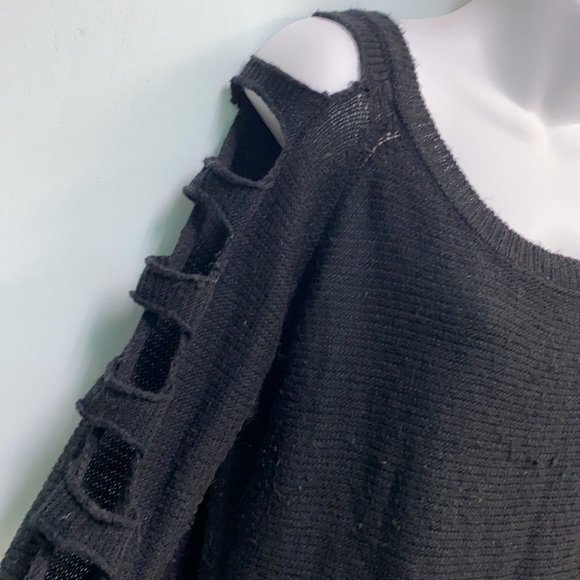 Black Long Sweater with shoulder/arm slits - Picture 3 of 6